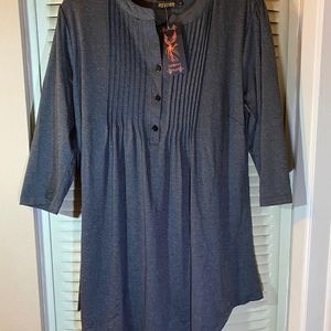 Reborn 3/4 sleeve tunic top